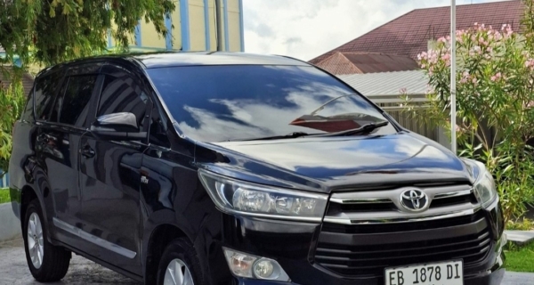 Rental Innova Reborn Labuan Bajo